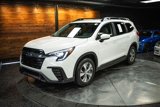 Used 2024 Subaru Ascent Premium w/ Convenience Package image 2