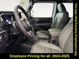 New 2025 Jeep Gladiator Mojave image 6
