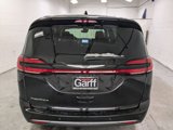 New 2025 Chrysler Pacifica Select image 5