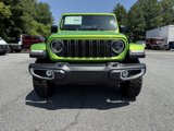 New 2025 Jeep Gladiator Sport image 2