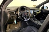 Certified 2018 Porsche Macan image 4