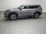 Used 2023 Nissan Rogue SV image 2