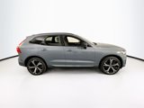 Used 2022 Volvo XC60 B6 R-Design w/ Advanced Package image 4
