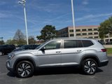 New 2025 Volkswagen Atlas SEL image 2