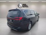 Used 2023 Chrysler Pacifica Touring-L image 5
