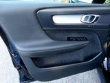 Used 2021 Volvo XC40 T5 Momentum image 6