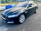 Used 2017 Jaguar XF Prestige image 3
