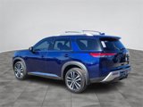 New 2025 Nissan Pathfinder Platinum image 4