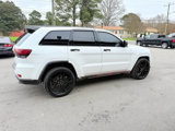Used 2017 Jeep Grand Cherokee Altitude image 6