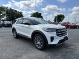New 2025 Ford Explorer Active w/ Active Comfort Package image 2