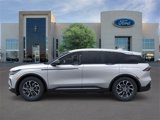 New 2025 Lincoln Nautilus Premier image 3
