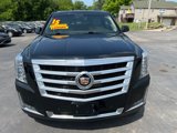 Used 2015 Cadillac Escalade Luxury image 3