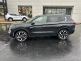 New 2025 Mitsubishi Outlander SE image 2