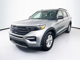 Used 2024 Ford Explorer XLT w/ Equipment Group 202A image 3