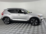 Certified 2024 Volvo XC40 B5 Ultimate image 4