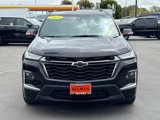 Used 2023 Chevrolet Traverse Premier w/ Redline Edition image 2