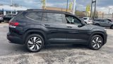Used 2024 Volkswagen Atlas SE image 3