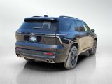 New 2025 Chevrolet Traverse RS w/ LPO, Floor Liner Package image 5