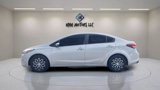 Used 2017 Kia Forte LX image 2