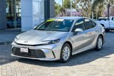 Used 2025 Toyota Camry LE image 3