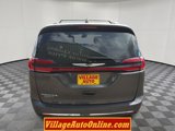 Used 2022 Chrysler Pacifica Touring-L image 4