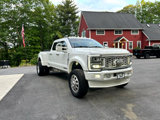Used 2023 Ford F450 Platinum w/ FX4 Off-Road Package image 4