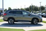 New 2025 Subaru Ascent Limited image 2