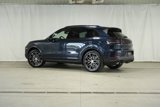 New 2025 Porsche Cayenne image 3