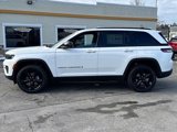 New 2025 Jeep Grand Cherokee Altitude image 4