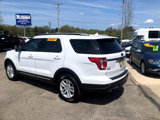 Used 2019 Ford Explorer XLT image 2