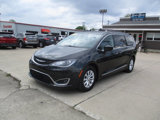 Used 2017 Chrysler Pacifica Touring-L image 2