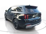 Used 2024 Kia Sorento S image 2