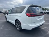 New 2026 Chrysler Pacifica Select image 5