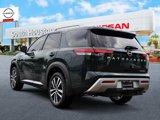 New 2025 Nissan Pathfinder Platinum image 3
