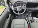 New 2025 Jeep Gladiator Mojave image 3