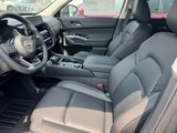 New 2025 Nissan Pathfinder SL image 5