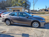 Used 2018 Toyota Camry LE image 5