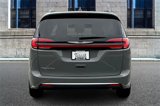 Used 2022 Chrysler Pacifica Touring-L image 4