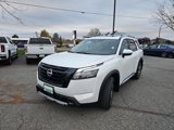 New 2025 Nissan Pathfinder Platinum w/ Black Appearance Package image 3