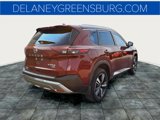Used 2021 Nissan Rogue Platinum image 3