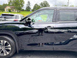 Used 2022 Toyota Highlander XLE image 3