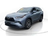 Used 2023 Toyota Highlander XLE image 2