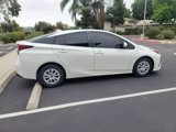 Used 2020 Toyota Prius L Eco image 5