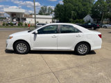 Used 2014 Toyota Camry LE image 2