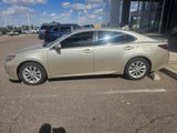 Used 2013 Lexus ES 300h w/ Luxury Pkg image 2