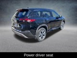 Used 2021 Nissan Rogue SV image 6