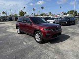 Used 2022 Jeep Grand Cherokee Limited image 2