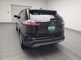 Used 2023 Ford Edge SEL w/ Convenience Package image 6