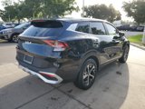 Certified 2025 Kia Sportage EX image 3