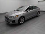 Used 2020 Ford Fusion SE image 2